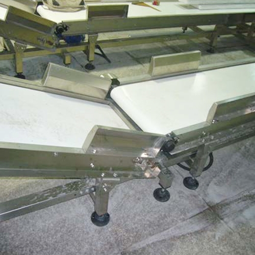 皮帶機(jī)上起皮帶支撐作用的叫什么？